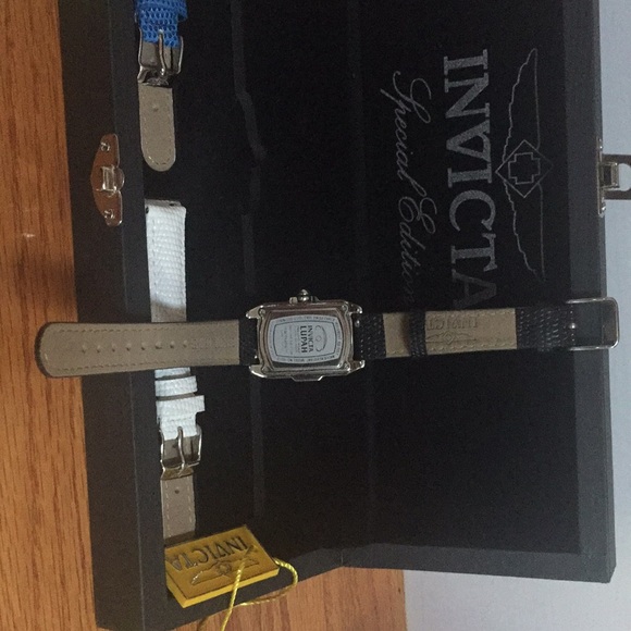 Invicta Lupah Special Edition: Tritnite Night Glow - Picture 5 of 10